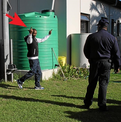 Vigilante moord op hofrol geplaas